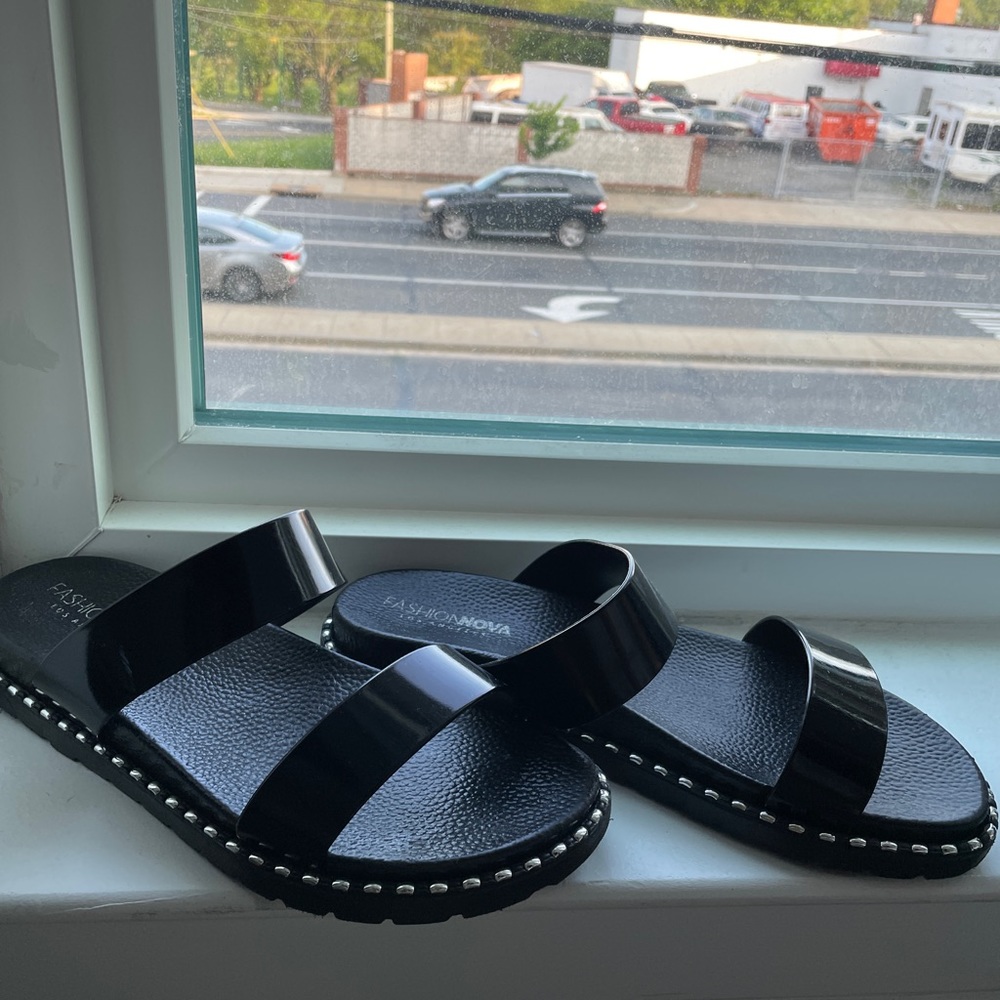 Black fashion nova sandals